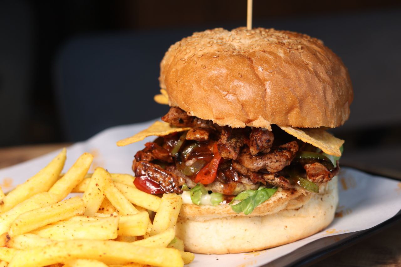 غودزيلا برغر